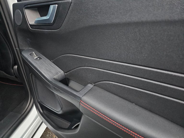 Ford Kuga 2.5 Duratec 14.4kWh ST-Line X Edition CVT Euro 6 (s/s) 5dr Petrol/Electric Hybrid Auto...