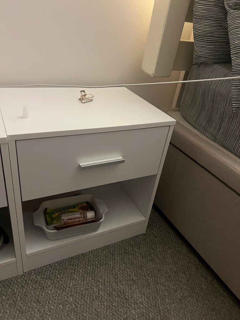 Set of bedside tables 