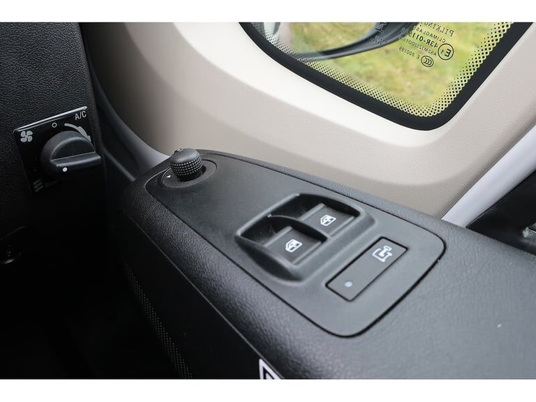 2024 Peugeot Boxer 2.2 BlueHDi 335 L3 H2 Professional Premium + Wheelchair Accessible Minibus  Mi...