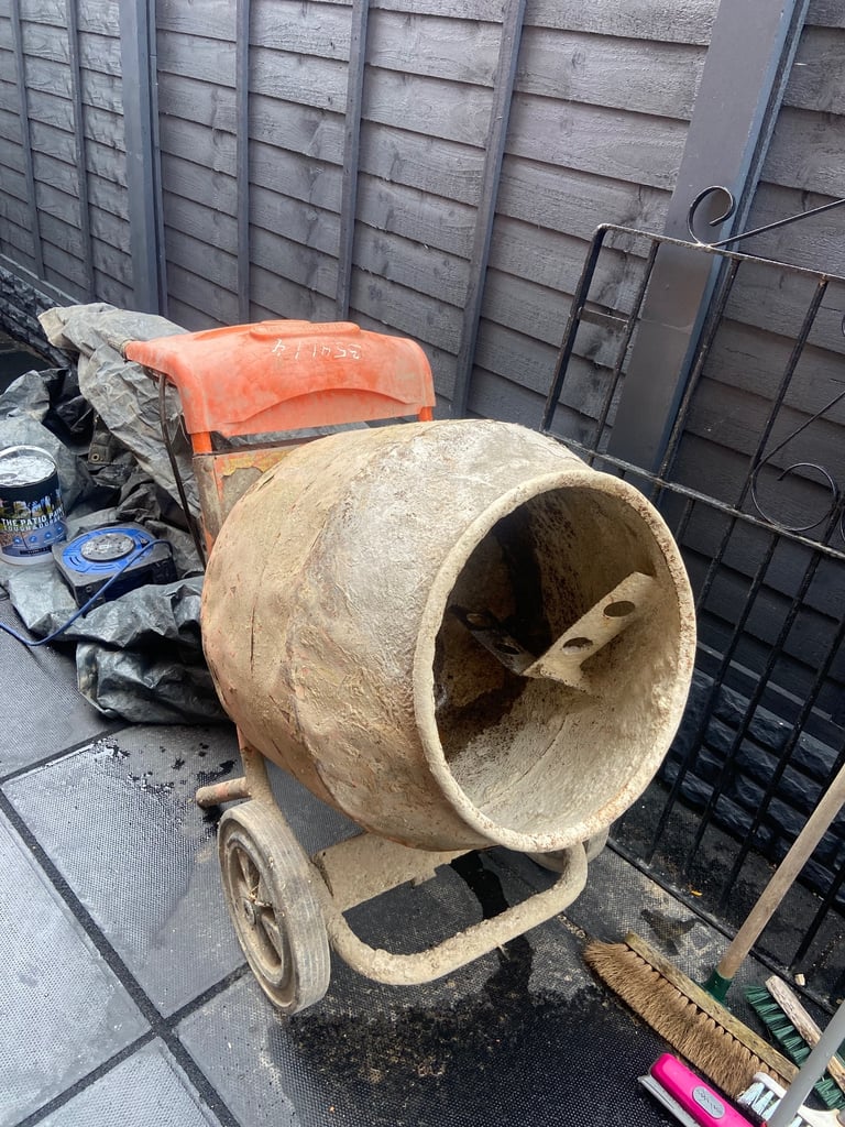 image for Cement mixer 