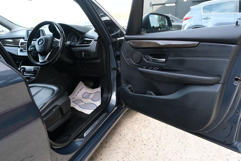 2016 BMW 2 Series Gran Tourer 1.5 218i Luxury Auto Euro 6 (s/s) 5dr ESTATE Petrol Automatic