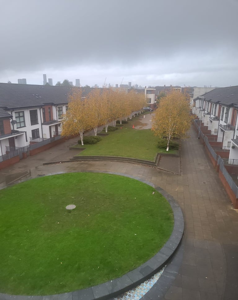 4 bedroom two new houses with a security car park 