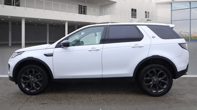 2019 Land Rover Discovery Sport 2.0 TD4 Landmark SUV 5dr Diesel Auto 4WD Euro 6 (s/s) (180 ps) ES...