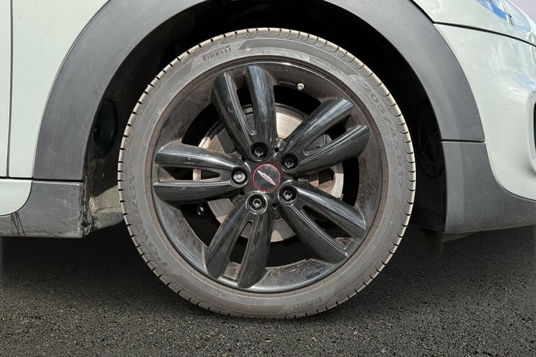 2020 MINI Hatch 1.5 Cooper Sport II 3dr [Comfort/Nav Pack] Hatchback PETROL Manual