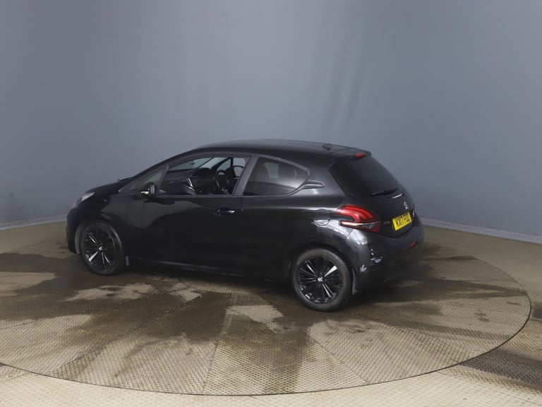 2017 Peugeot 208 1.2 PureTech Black Edition Hatchback 3dr Petrol Manual Euro 6