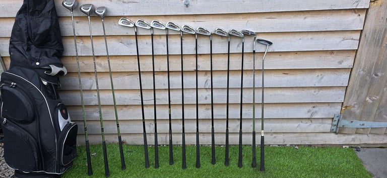 Golf club set with bag 