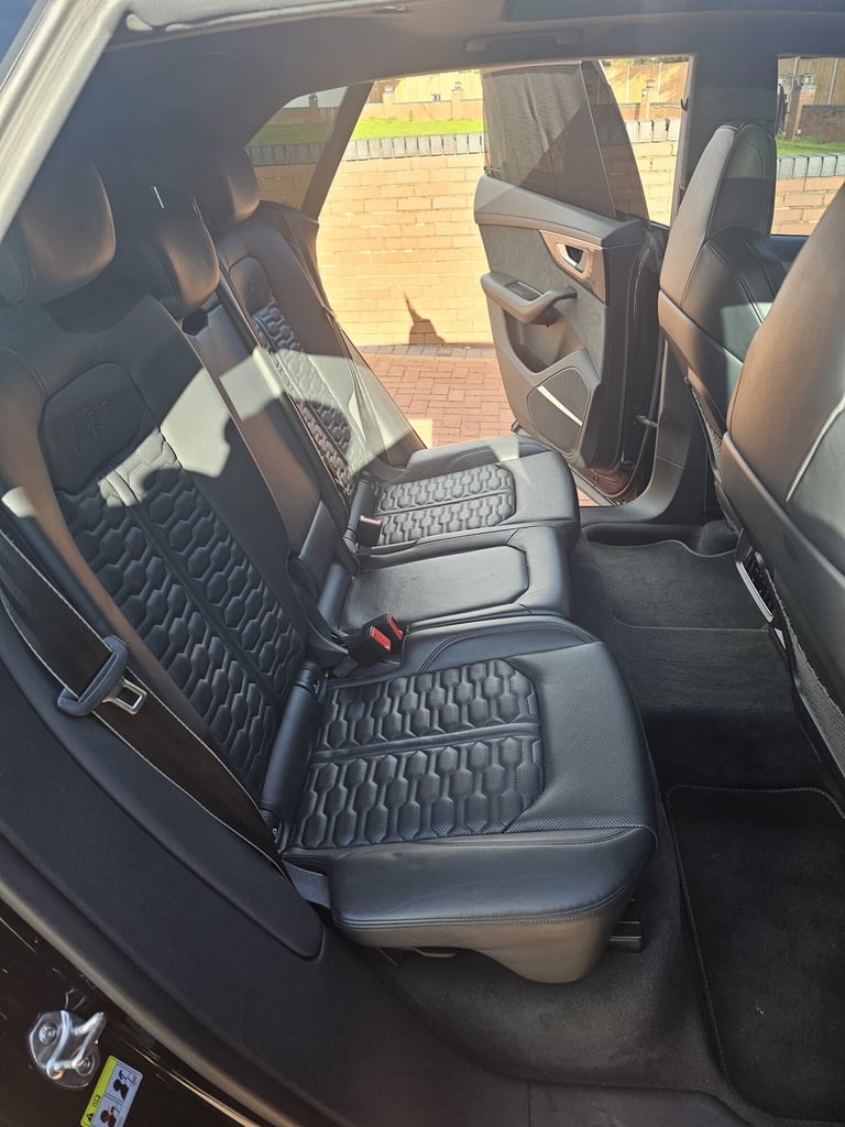 AUDI RSQ8 TFSI QUATTRO VORSPRUNG 