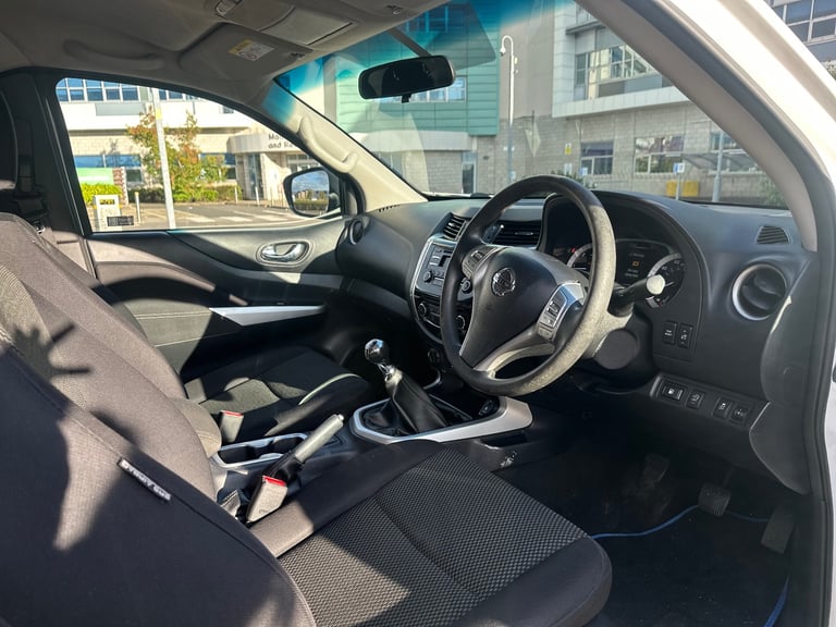 Nissan navara acenta king car 66reg drive great 