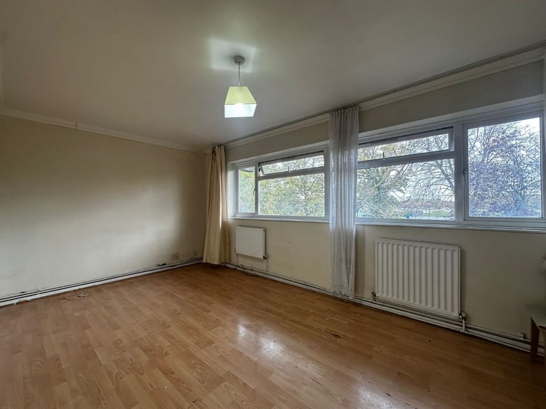 Spacious 4 bedroom house avaialbe