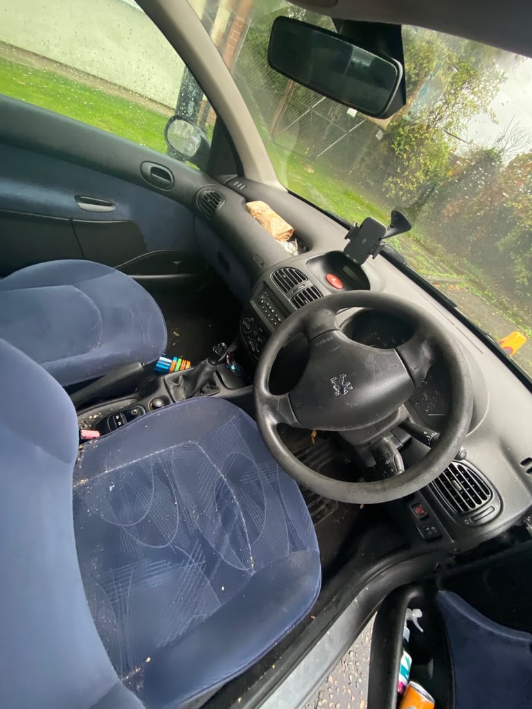 Peugeot, 206, Hatchback, 2002, Manual, 1360 (cc), 3 doors