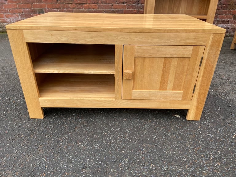 image for Solid Oak Tv Stands one door 