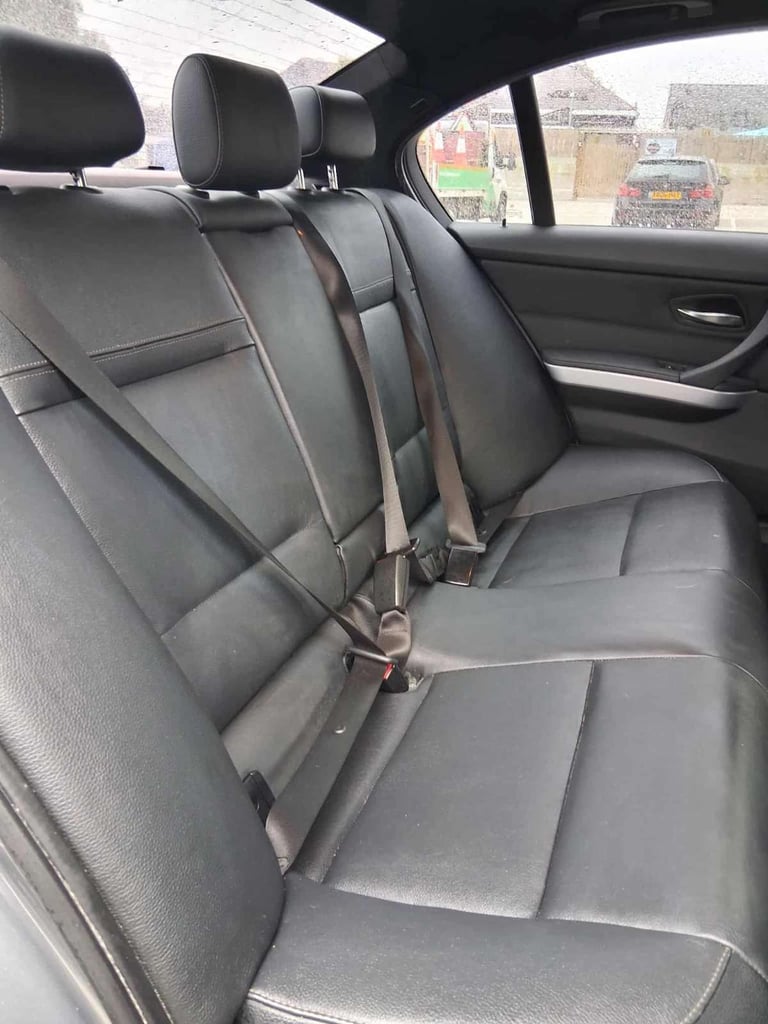 BMW, 3 SERIES, Saloon, 2009, Manual, 1995 (cc), 4 doors