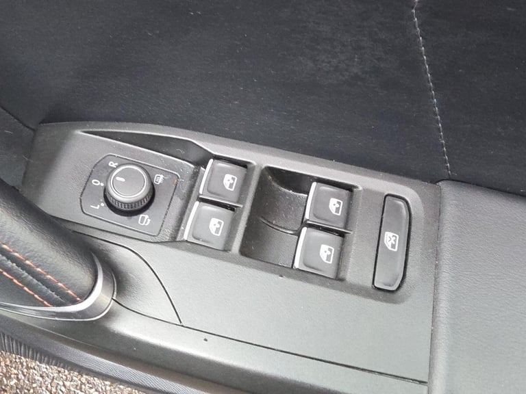 2021 Cupra Formentor 1.4 eHybrid 12.8kWh V2 DSG Euro 6 (s/s) 5dr HATCHBACK Petrol/Electric Hybrid...