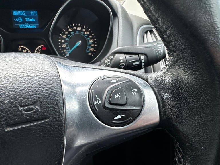 2013 Ford Focus 1.6 125 Titanium 5dr Powershift HATCHBACK PETROL Automatic