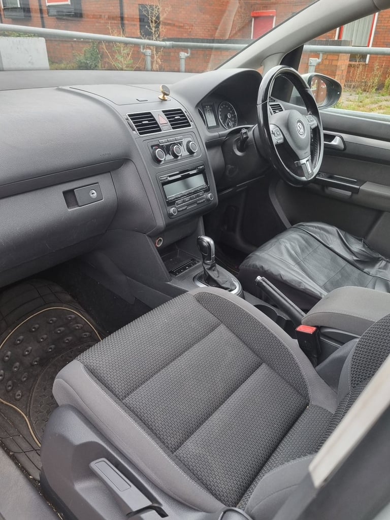 Volkswagen, TOURAN, MPV, 2015, Semi-Auto, 1598 (cc), 5 doors