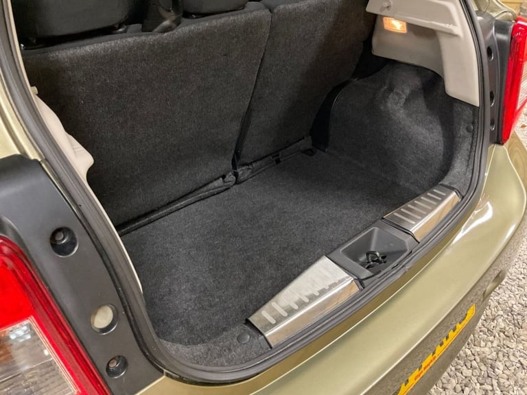 2014 Nissan Micra 1.2 Acenta Hatchback 5dr Petrol Manual Euro 5 (80 ps) Hatchback Petrol Manual