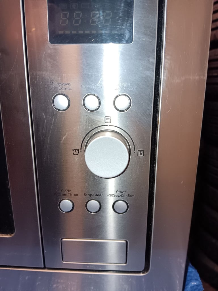 Baumatic built in microwave oven