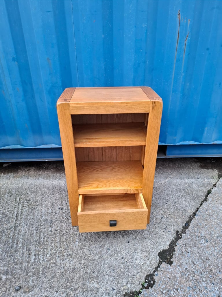 Solid oak lamp table
