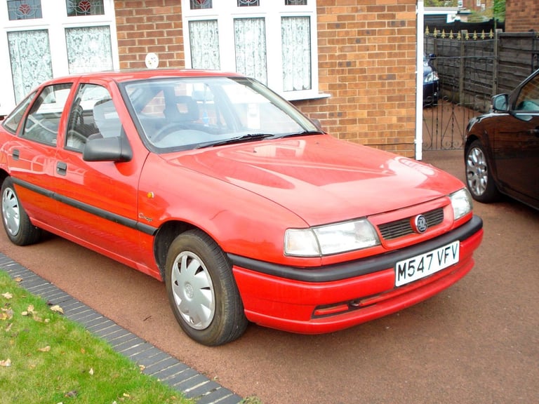 Vauxhall Cavalier 1995  1.6 Concept hatchback