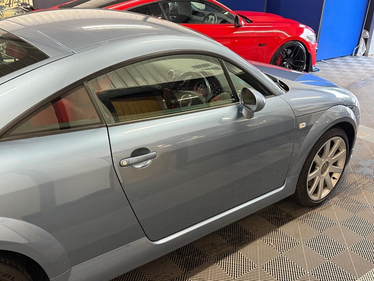 2005 Audi TT 3.2 V6 DSG quattro 2dr COUPE Petrol Automatic