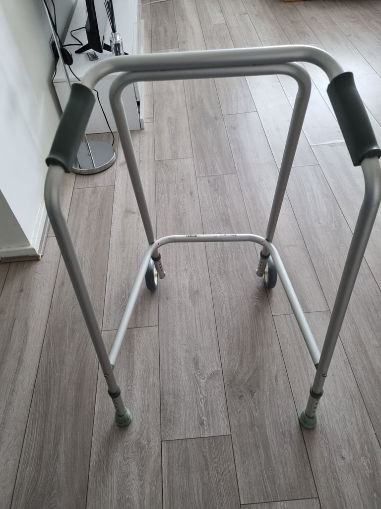 Walking frame