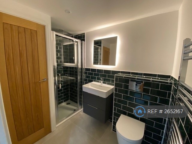 2 bedroom house in High Street, Princes Risborough, HP27 (2 bed) (#2652167)
