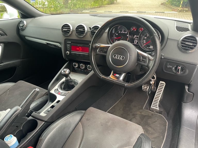Audi, TT, Convertible, 2014, Manual, 1798 (cc), 2 doors