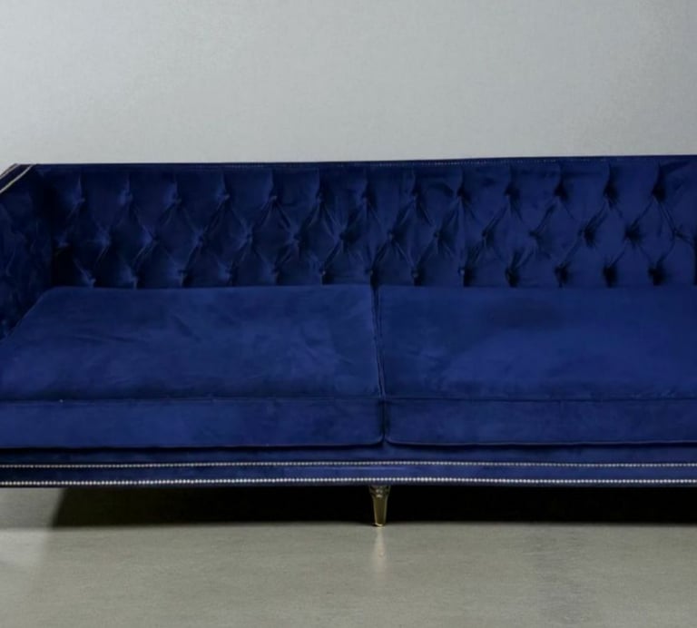 Beautiful barely used large 4 seater Navy blue velvet sofa