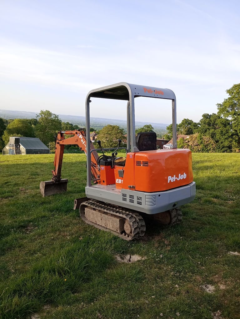 Pel Job EB12.4 Digger | 1.4 ton | Low hours | 1996