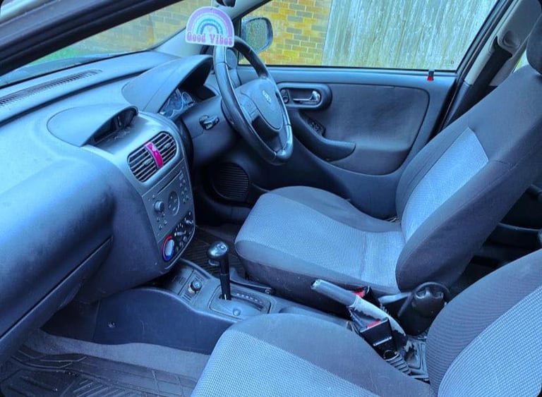 Corsa AUTOMATIC 12Month Mot sunroof good runs 