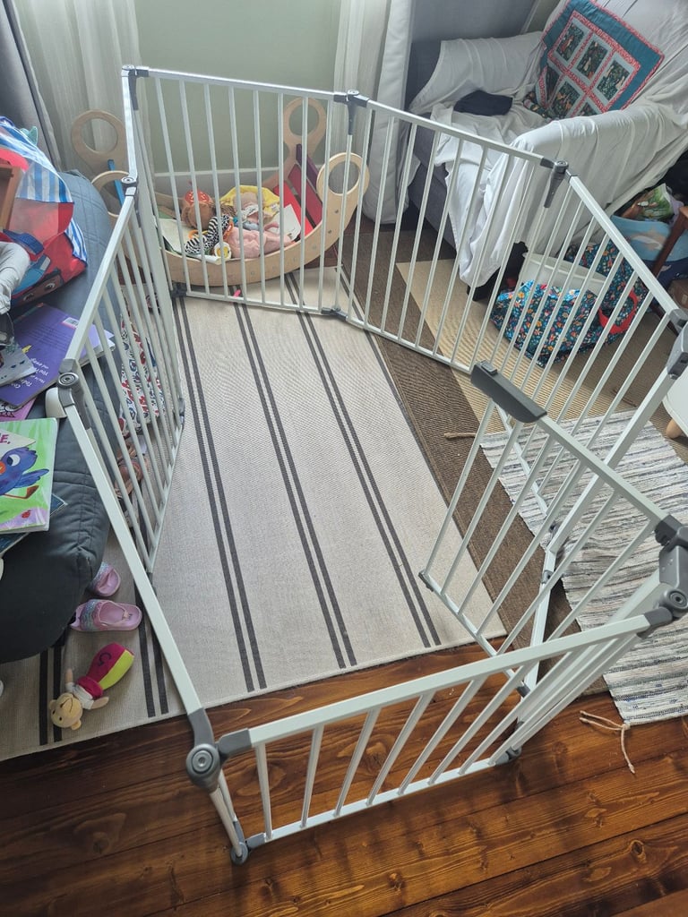 Baby equipment - pram, car seat, crib, sling, breathing monitor, play pen,bouncer