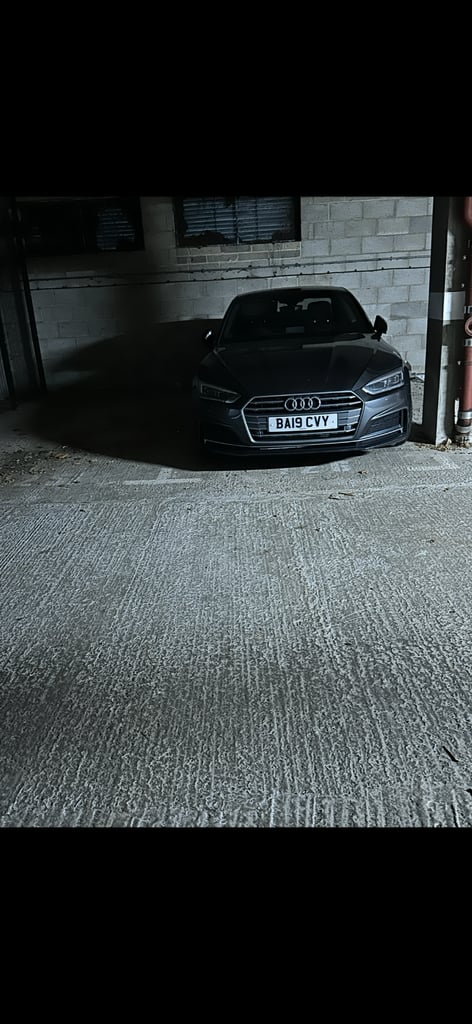 Parking secure London SE16