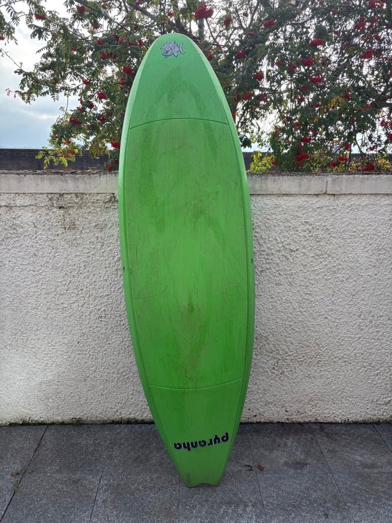 KAYAK - Pyranha S Series - Advqnced Freestyle 