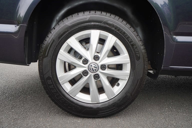 2021 Volkswagen Transporter 2.0 Transporter T28 HighLine TDI SWB Panel Van Diesel Manual