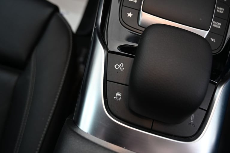 2022 22 MERCEDES-BENZ A-CLASS 2.0 A35 AMG EDITION (PREMIUM PLUS) HATCHBACK 5DR P