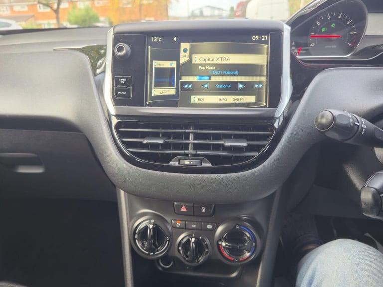 2013 Peugeot 208 1.2 VTi Active 5dr HATCHBACK PETROL Manual