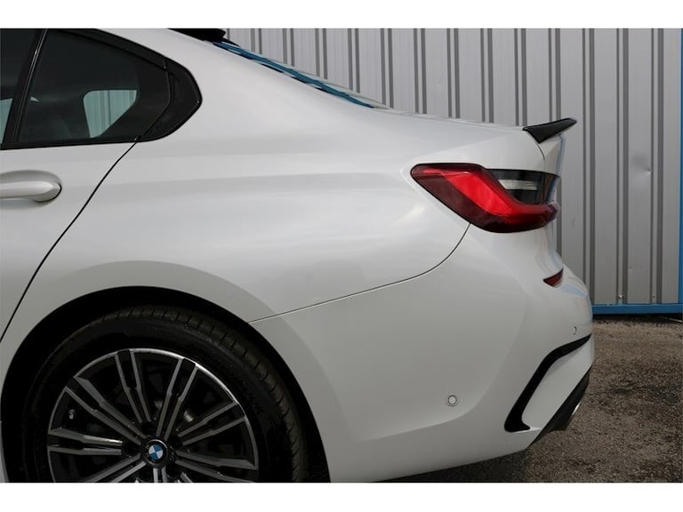 2019 BMW 3 Series 330e M Sport Saloon HYBRID Automatic