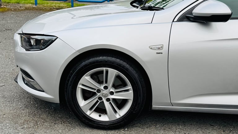 2017 Vauxhall Insignia SRI NAV 5-Door Diesel