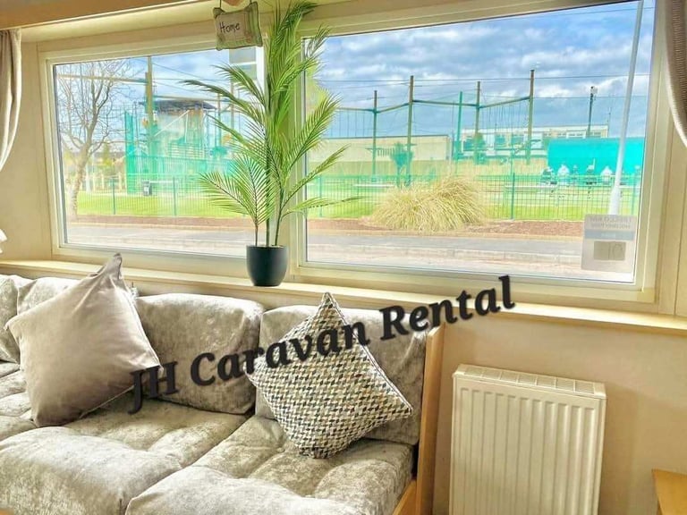 Caravan for sale. 8 berth 