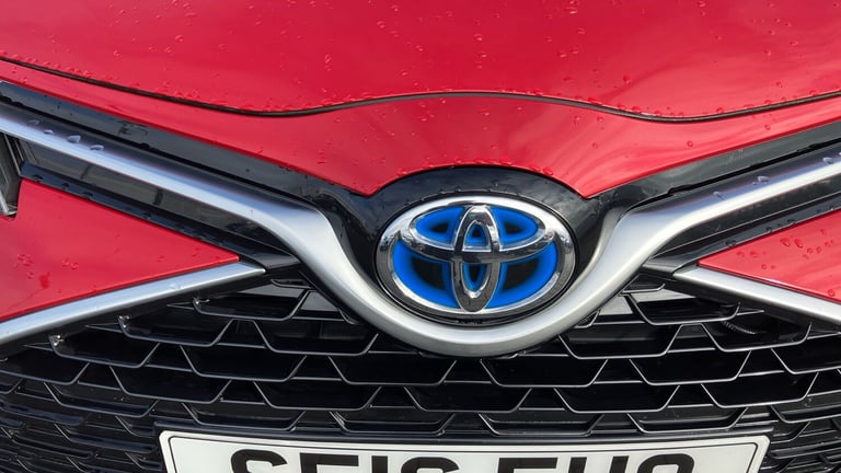 2016 Toyota Yaris 1.5 Hybrid Design 5dr CVT HATCHBACK PETROL/ELECTRIC Automatic