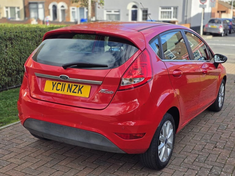 2011 Ford Fiesta 1.4 Zetec 5dr HATCHBACK PETROL Manual