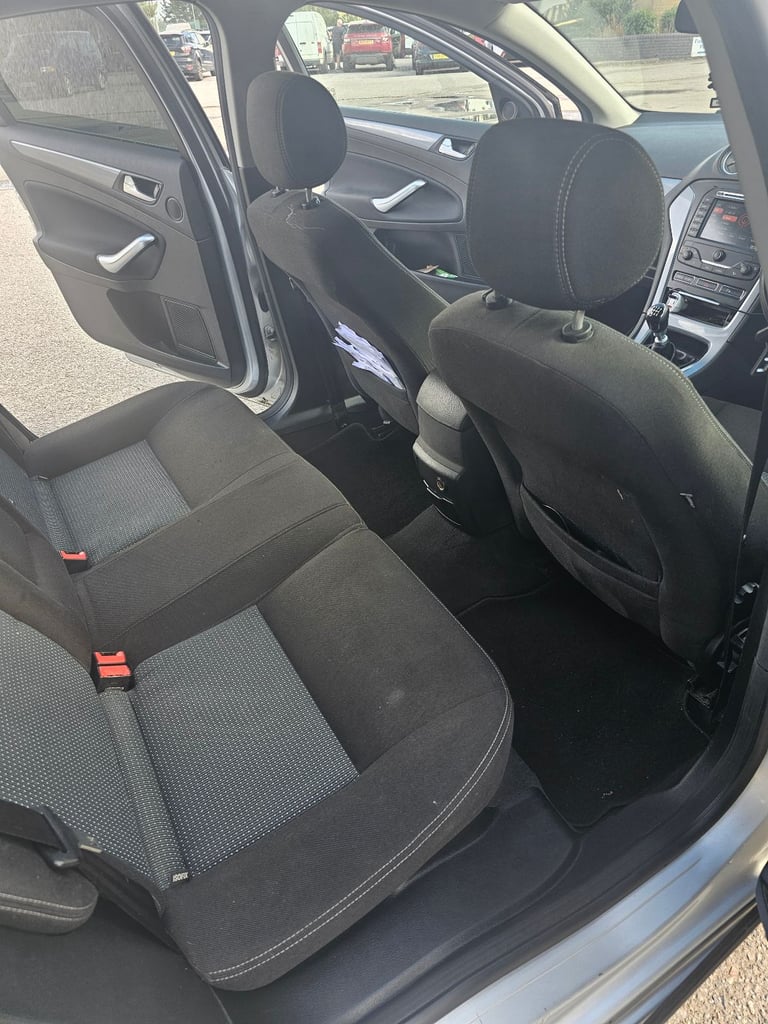 Ford, MONDEO, Hatchback, 2012, Manual, 1997 (cc), 5 doors