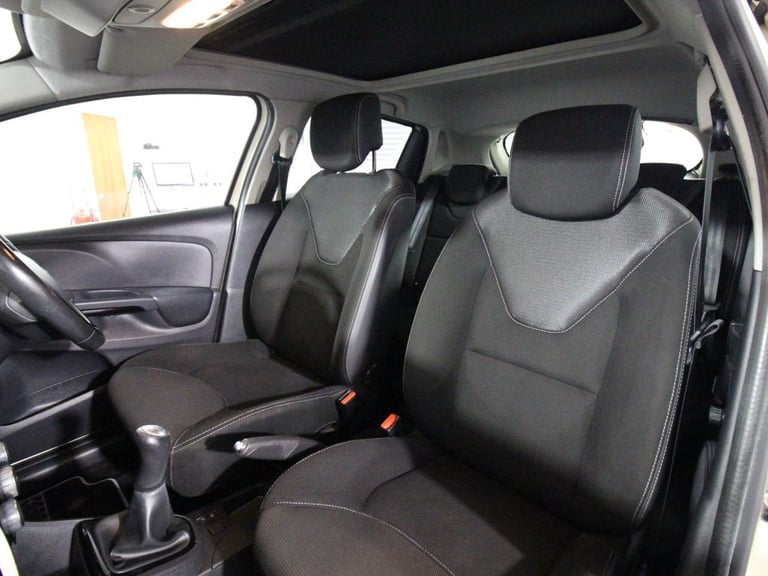 2016 Renault Clio 0.9 TCe Dynamique Nav Hatchback 5dr Petrol Manual Euro 6 (s/s) (90 ps) Hatchbac...
