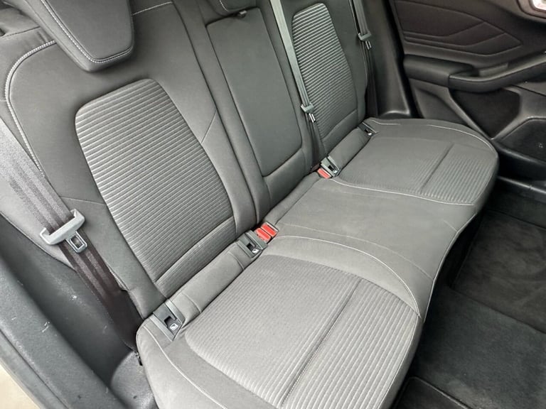 2019 Ford Focus 1.0T ECOBOOST TITANIUM 5dr EURO 6 (s/s) (125 ps) WITH SERVICE HISTORY  Hatchback ...