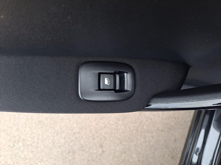 2018 Peugeot 208 1.2 PureTech Tech Edition Euro 6 (s/s) 5dr HATCHBACK Petrol Manual
