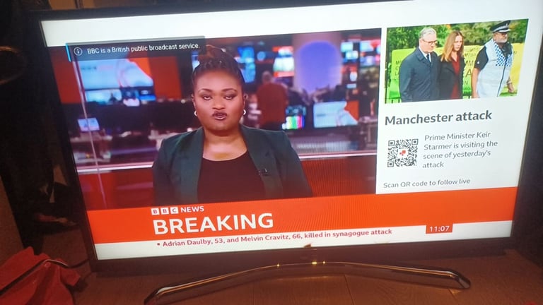 FREE DELIVERY excellent 39 BUSH LED SMART TV HDR HD ready Freeveiw channels inbuilt 
