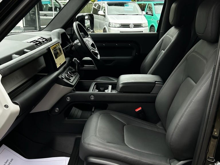 2023 Land Rover Defender 3.0 D250 MHEV HSE Hard Top SUV 3dr Diesel Auto 4WD SWB Euro 6 (s/s) (250...
