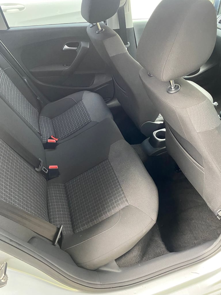 Volkswagen, POLO, Hatchback, 2015, Manual, 1422 (cc), 5 doors