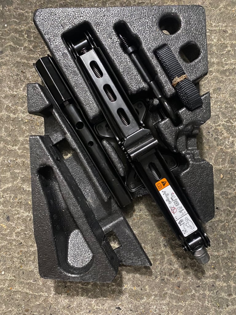 image for Car jack kit 