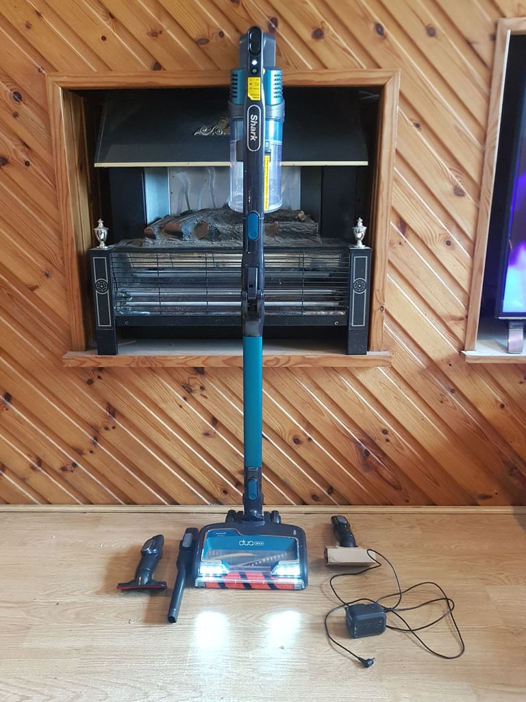 image for blue cordless shark iz201uk anti hair wrap duoclean vacuum filters washed and dried new